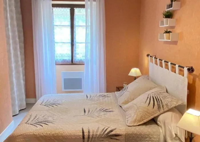Casa vacanze Maison En Pierre Rénovée 4 Pers Avec Jardin Et Terrasse, Proche Dordogne - Fr-1-616-200