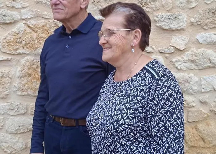 Maison En Pierre Rénovée 4 Pers Avec Jardin Et Terrasse, Proche Dordogne - Fr-1-616-200 Aillac